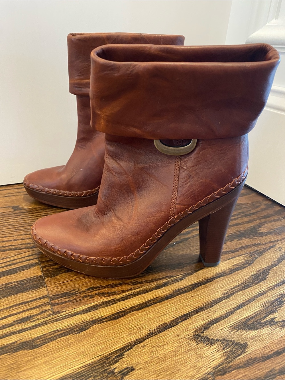 Vintage Women's Brown Fold-Over Leather Heeled Ankle Boots
